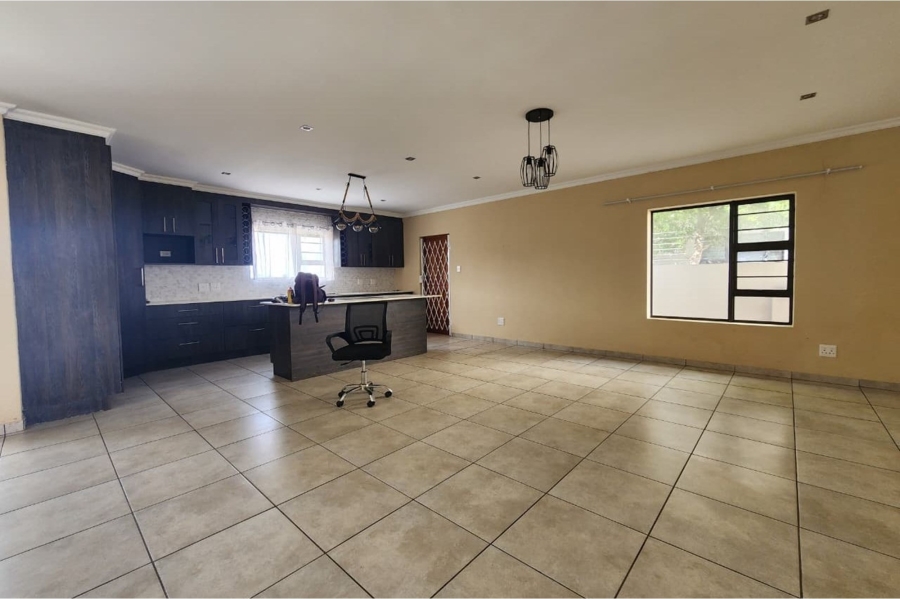 To Let 4 Bedroom Property for Rent in Fountains Estate Eastern Cape